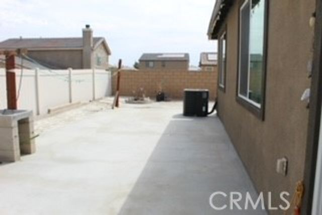 12454 Pinos Verde Lane, Victorville, CA 92392