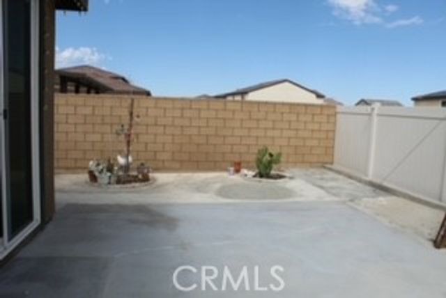 12454 Pinos Verde Lane, Victorville, CA 92392