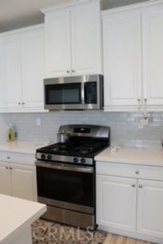 12454 Pinos Verde Lane, Victorville, CA 92392