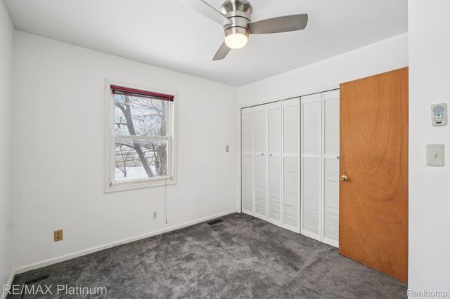 27480 Grobbel Drive, Warren, MI 48092