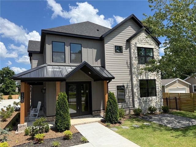 1310 Bella Vista Road, Bentonville, AR 72712