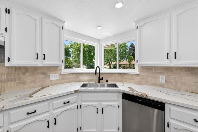 6616 N Chance Avenue, Fresno, CA 93710
