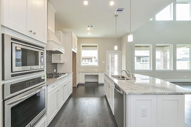 3742 Pinebrook Hollow Lane, Spring, TX 77386