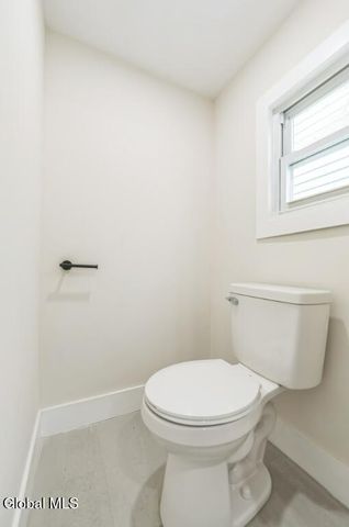 889 Yorkston Street, Schenectady, NY 12303