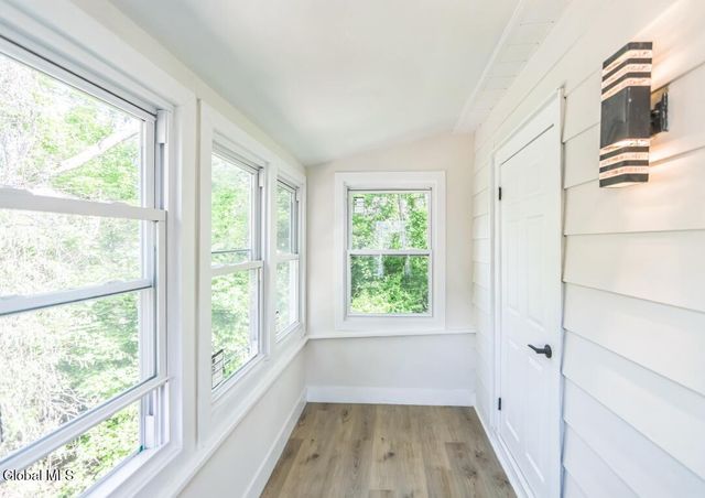 889 Yorkston Street, Schenectady, NY 12303