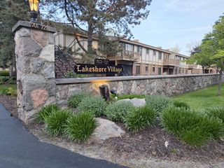 709 S Lake Shore DRIVE #4F, Lake Geneva, WI 53147