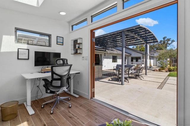 1041 Saint Albans 1, Encinitas, CA 92024