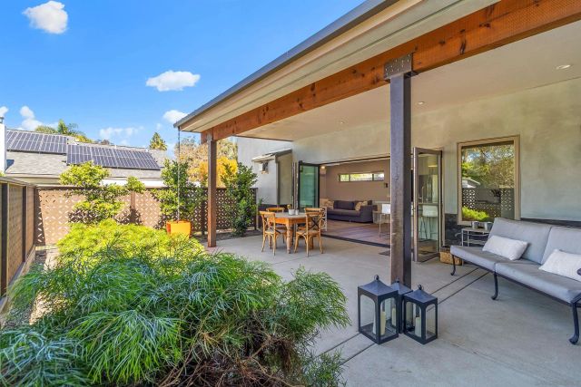 1041 Saint Albans 1, Encinitas, CA 92024