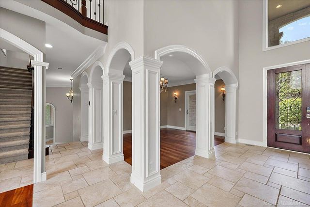 54245 Queensborough Drive, Shelby Twp, MI 48315