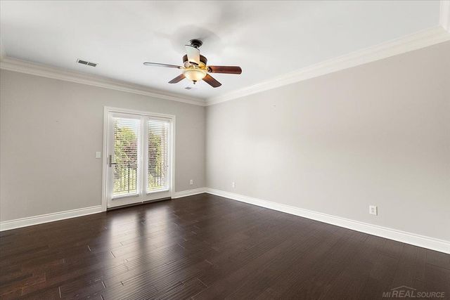 54245 Queensborough Drive, Shelby Twp, MI 48315