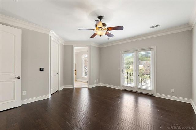 54245 Queensborough Drive, Shelby Twp, MI 48315
