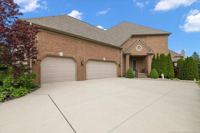 54245 Queensborough Drive, Shelby Twp, MI 48315