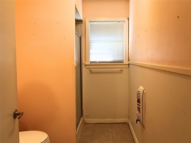 1310 N Commerce Street, Baytown, TX 77520