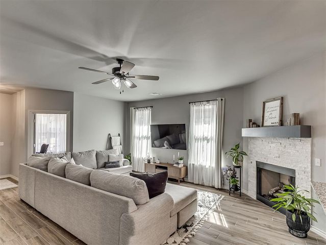 17773 Walnut Creek Road, Edmond, OK 73012