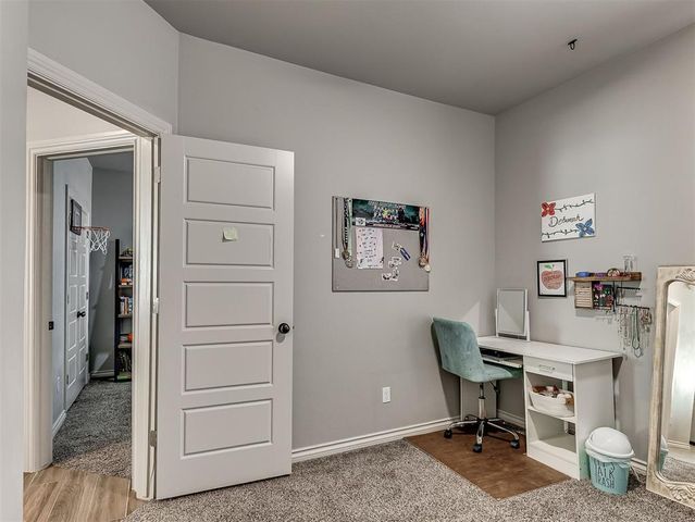 17773 Walnut Creek Road, Edmond, OK 73012