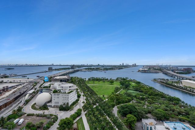 1000 Biscayne Boulevard 2402, Miami, FL 33132
