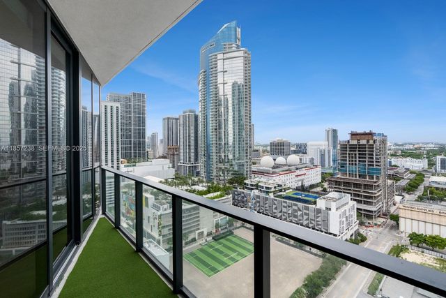 1000 Biscayne Boulevard 2402, Miami, FL 33132