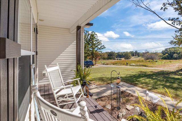 120 Pine Thicket Road, W, Mc Ewen, TN 37101