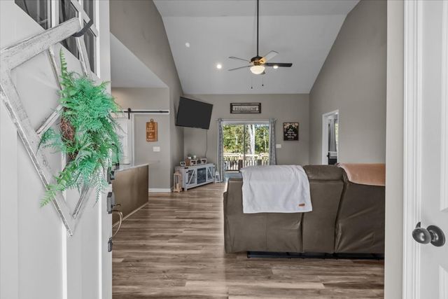 120 Pine Thicket Road, W, Mc Ewen, TN 37101