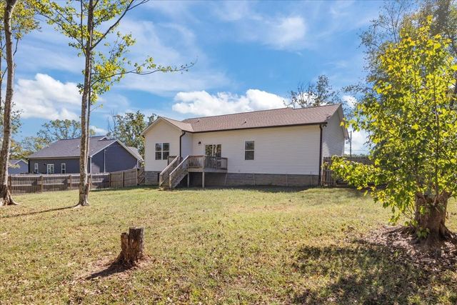 120 Pine Thicket Road, W, Mc Ewen, TN 37101
