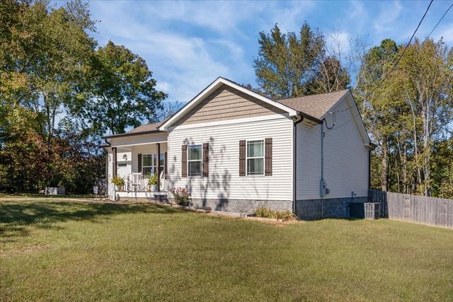 120 Pine Thicket Road, W, Mc Ewen, TN 37101