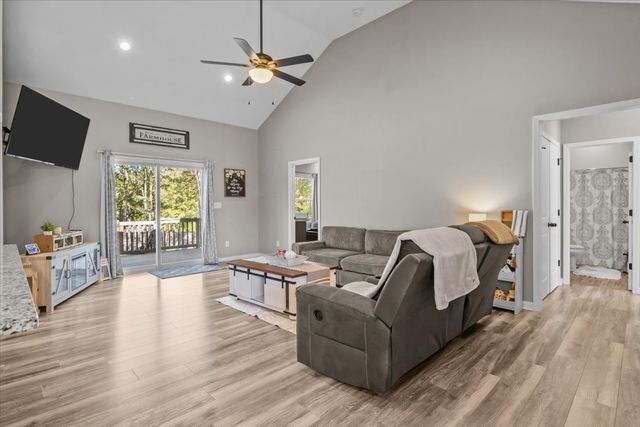 120 Pine Thicket Road, W, Mc Ewen, TN 37101