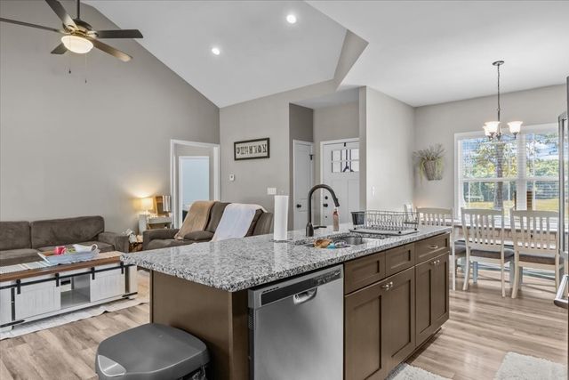 120 Pine Thicket Road, W, Mc Ewen, TN 37101