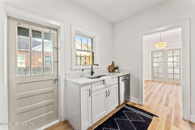 449 SUNSET Drive, Jacksonville, FL 32208