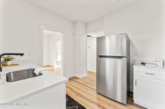 449 SUNSET Drive, Jacksonville, FL 32208