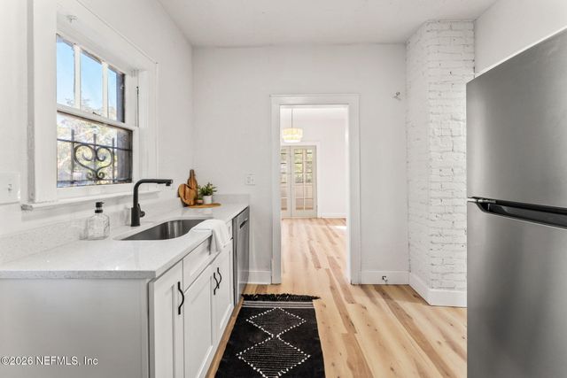 449 SUNSET Drive, Jacksonville, FL 32208