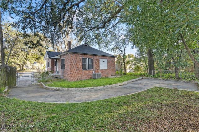 449 SUNSET Drive, Jacksonville, FL 32208