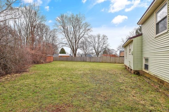 4999 Windgate Road, Clay, NY 13088