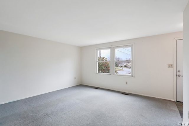 4999 Windgate Road, Clay, NY 13088