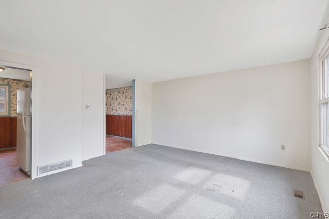 4999 Windgate Road, Clay, NY 13088