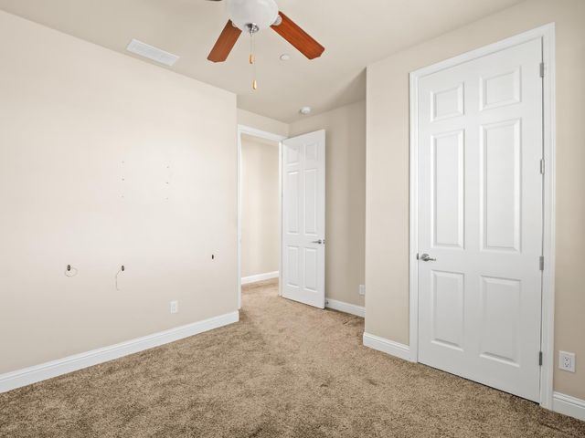 11584 N Via Venitzia Avenue, Fresno, CA 93730