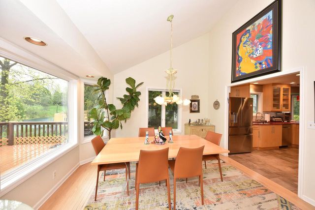1521 W Eastbrook DRIVE, Mequon, WI 53092