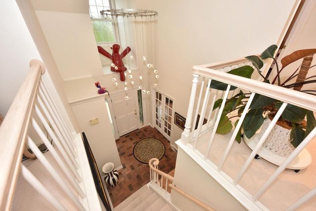 1521 W Eastbrook DRIVE, Mequon, WI 53092