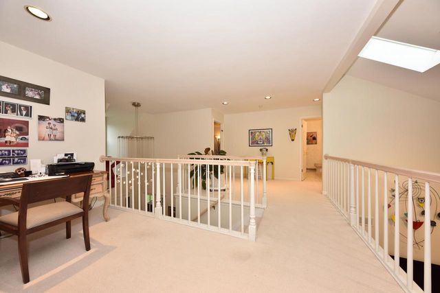 1521 W Eastbrook DRIVE, Mequon, WI 53092