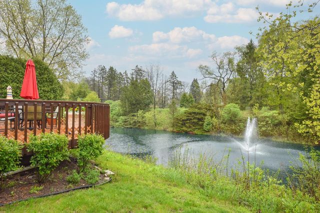 1521 W Eastbrook DRIVE, Mequon, WI 53092
