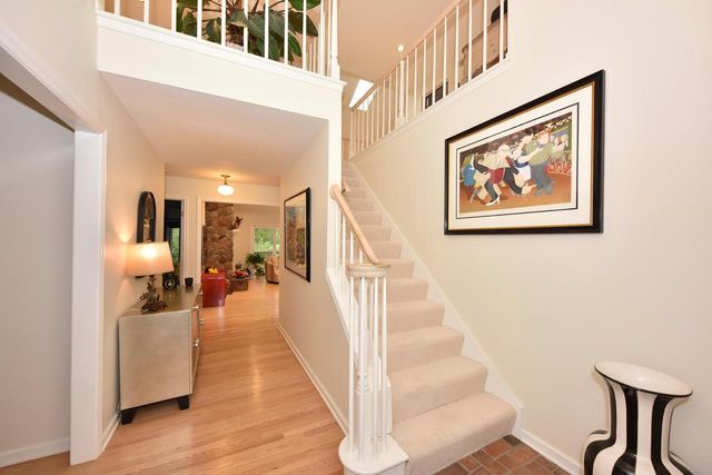 1521 W Eastbrook DRIVE, Mequon, WI 53092