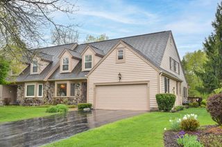 1521 W Eastbrook DRIVE, Mequon, WI 53092