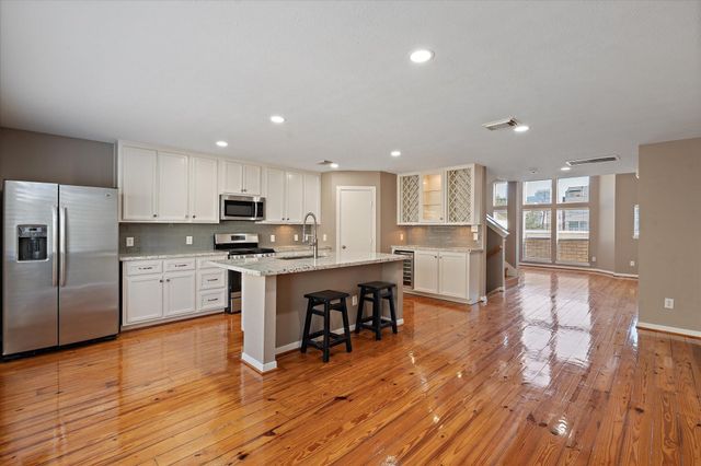 2922 Crawford Street, Houston, TX 77004