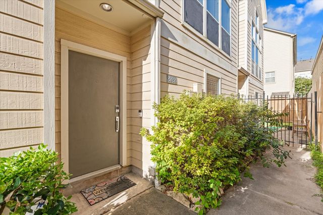 2922 Crawford Street, Houston, TX 77004