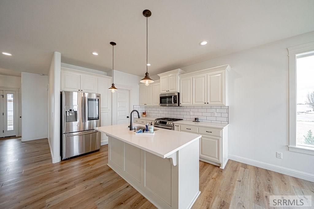 Image 11 of property listing at 1960 N Mesa Canyon Drive, Idaho Falls, ID 83401