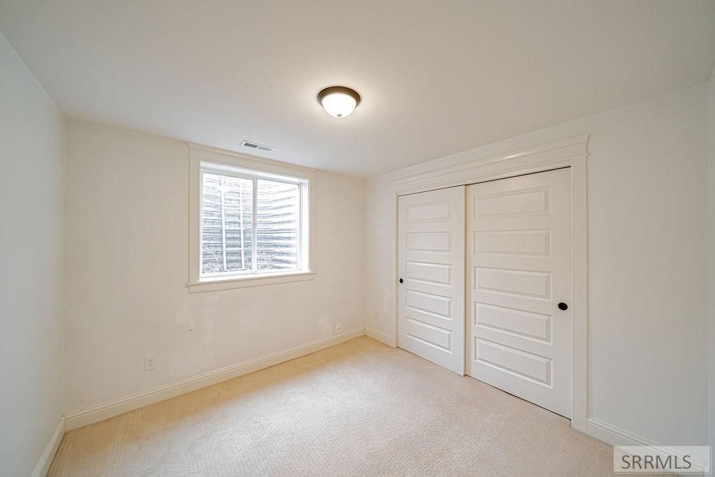 Image 21 of property listing at 1960 N Mesa Canyon Drive, Idaho Falls, ID 83401