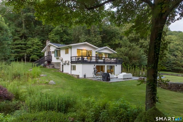 297 Oscaleta Road, Ridgefield, CT 06877