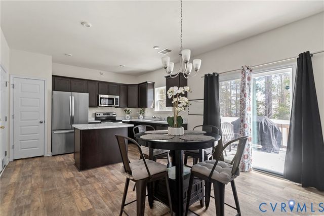 52 Sovereign Cir, Aylett, VA 23009