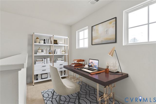 52 Sovereign Cir, Aylett, VA 23009