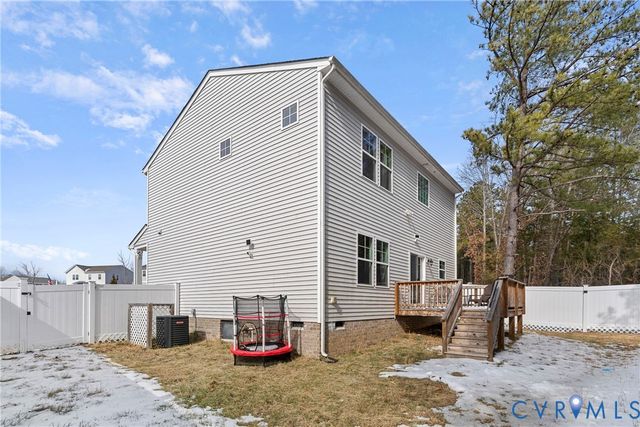 52 Sovereign Cir, Aylett, VA 23009