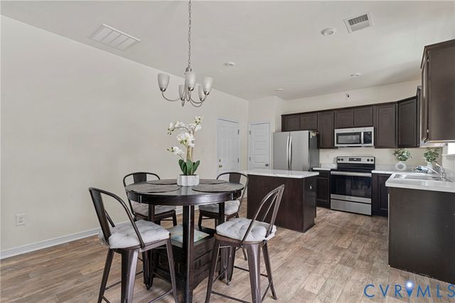 52 Sovereign Cir, Aylett, VA 23009